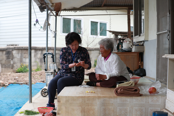 [자식보다 낫다]독거노인생활관리사 이명례 씨